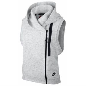 Nike tech fleece vest